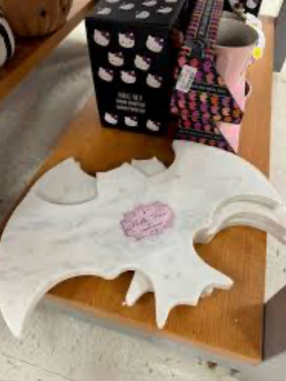 Bella Lux White Bat-Shaped Cheese Board
